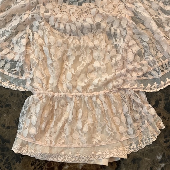Cynthia Rowley Lace Top. Size M. - Picture 12 of 13